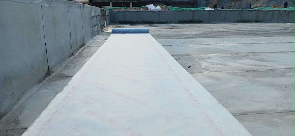 高分子聚乙烯丙纶防水卷材施工场景